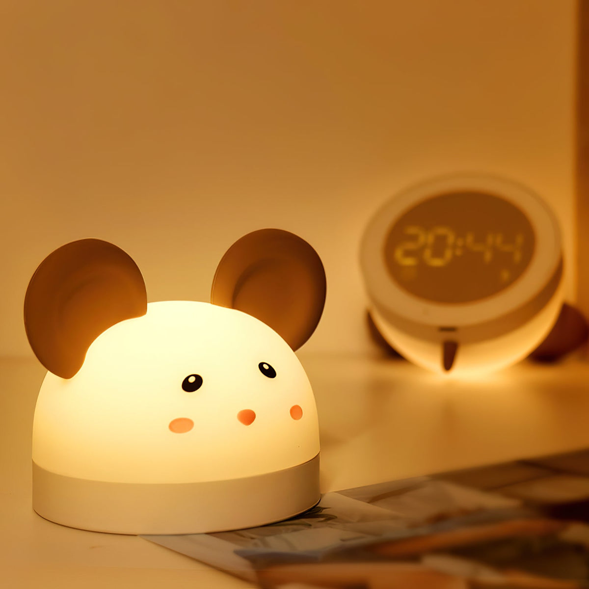 cat-mouse-clock-night-light