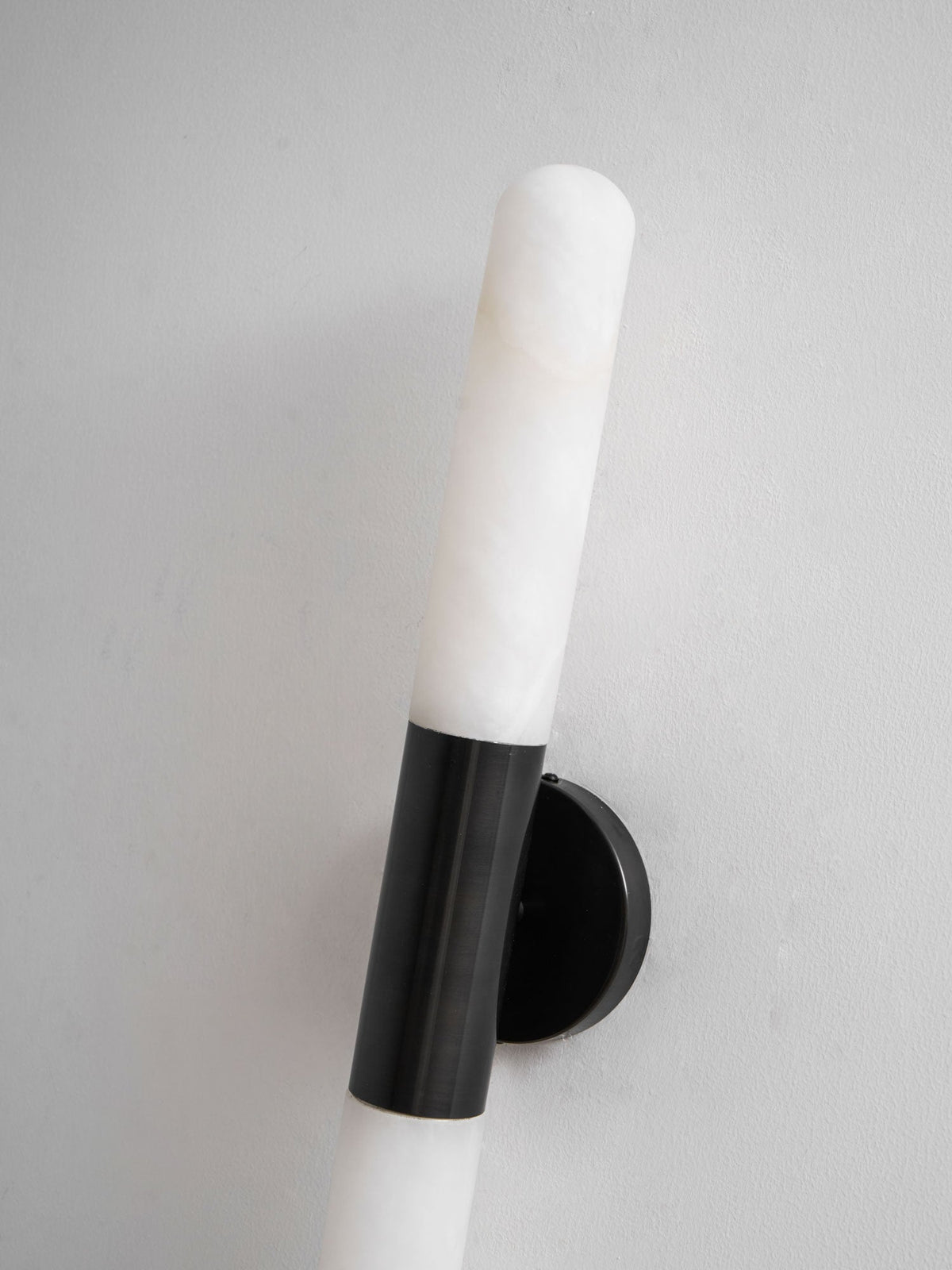 Cavoya Natural Alabaster Wall Sconce with Dual-Ended LED Glow
