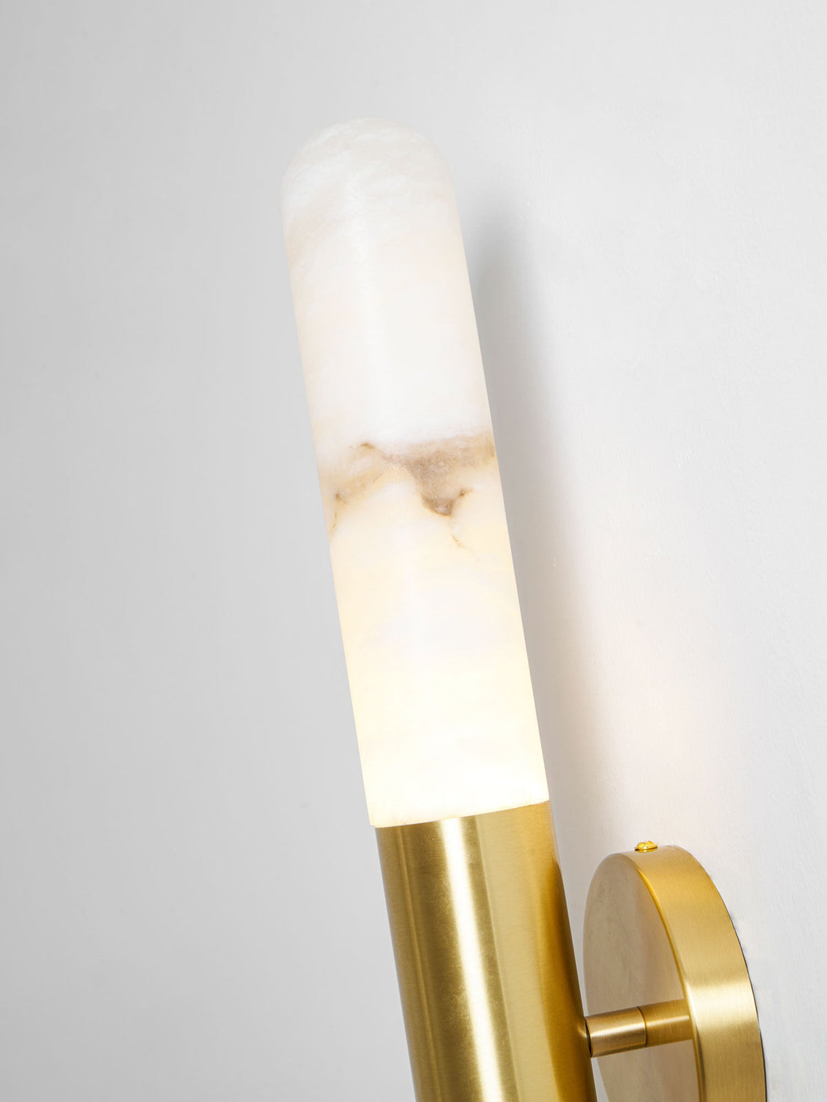Cavoya Natural Alabaster Wall Sconce with Dual-Ended LED Glow