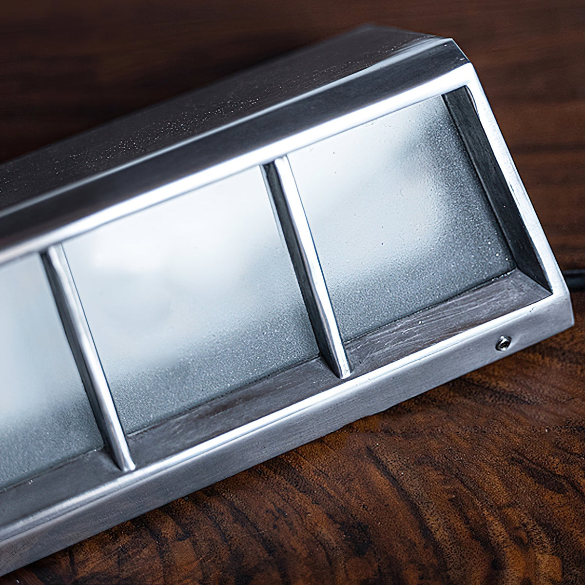 cedrick-led-wall-lamp