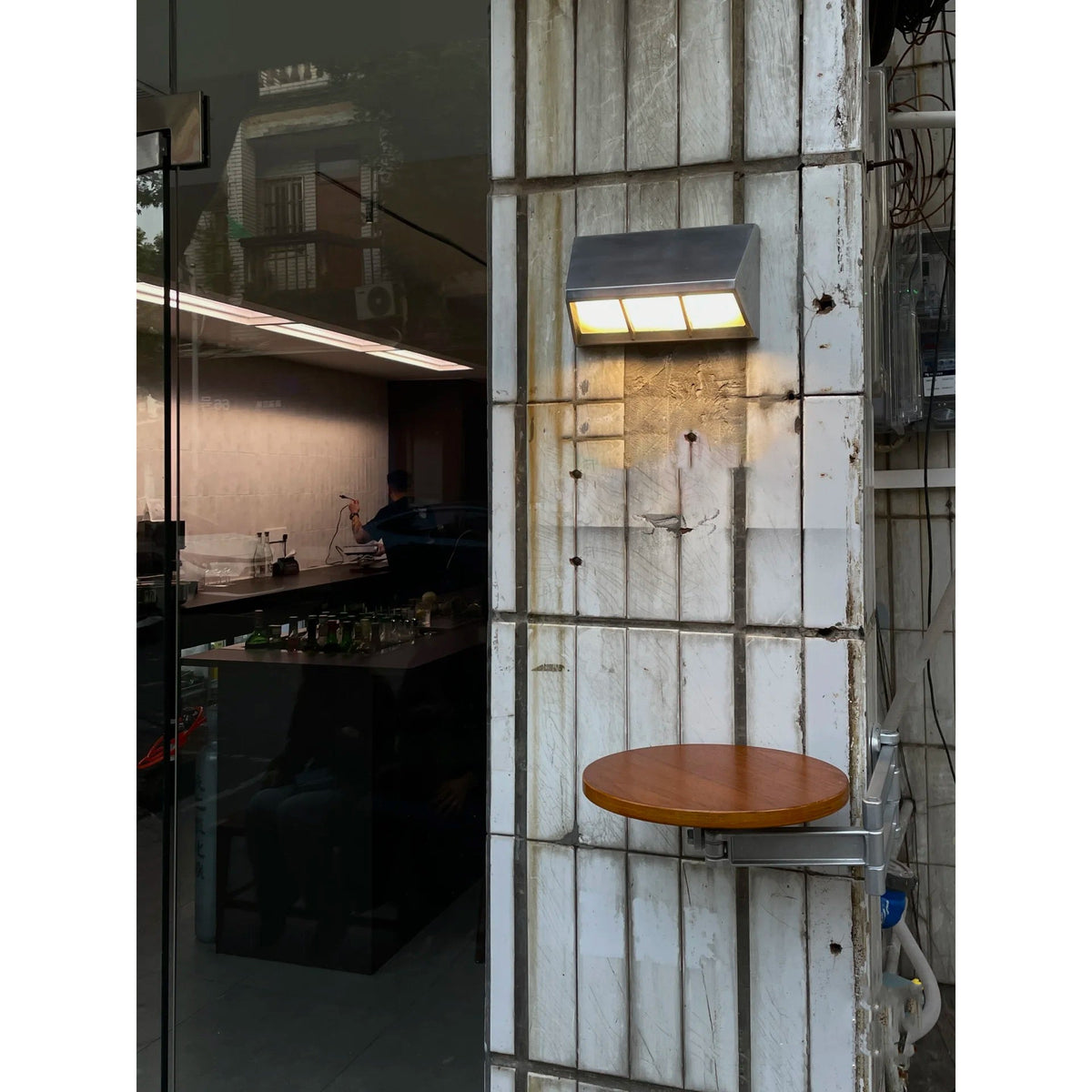 cedrick-led-wall-lamp