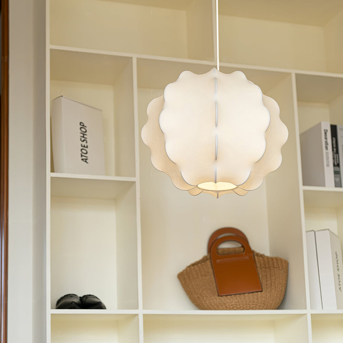 celeste-petal-pendant-lamp