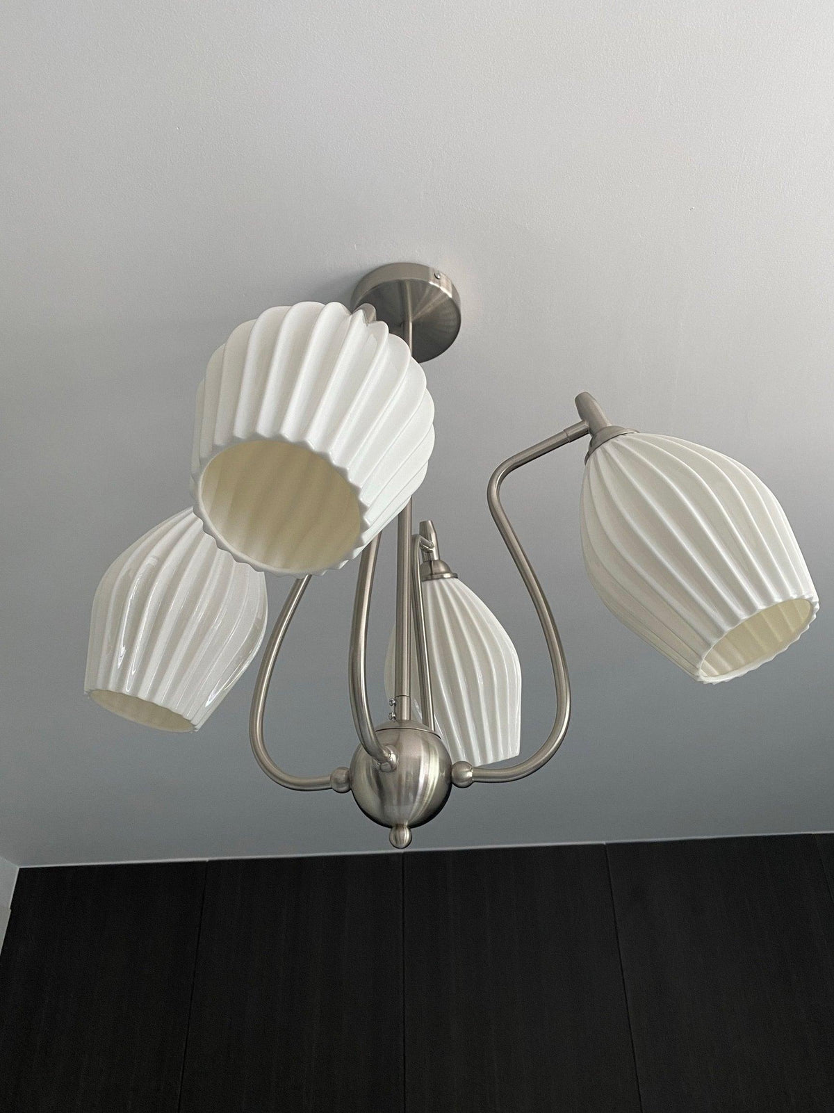 ceramic-ribbed-chandelier