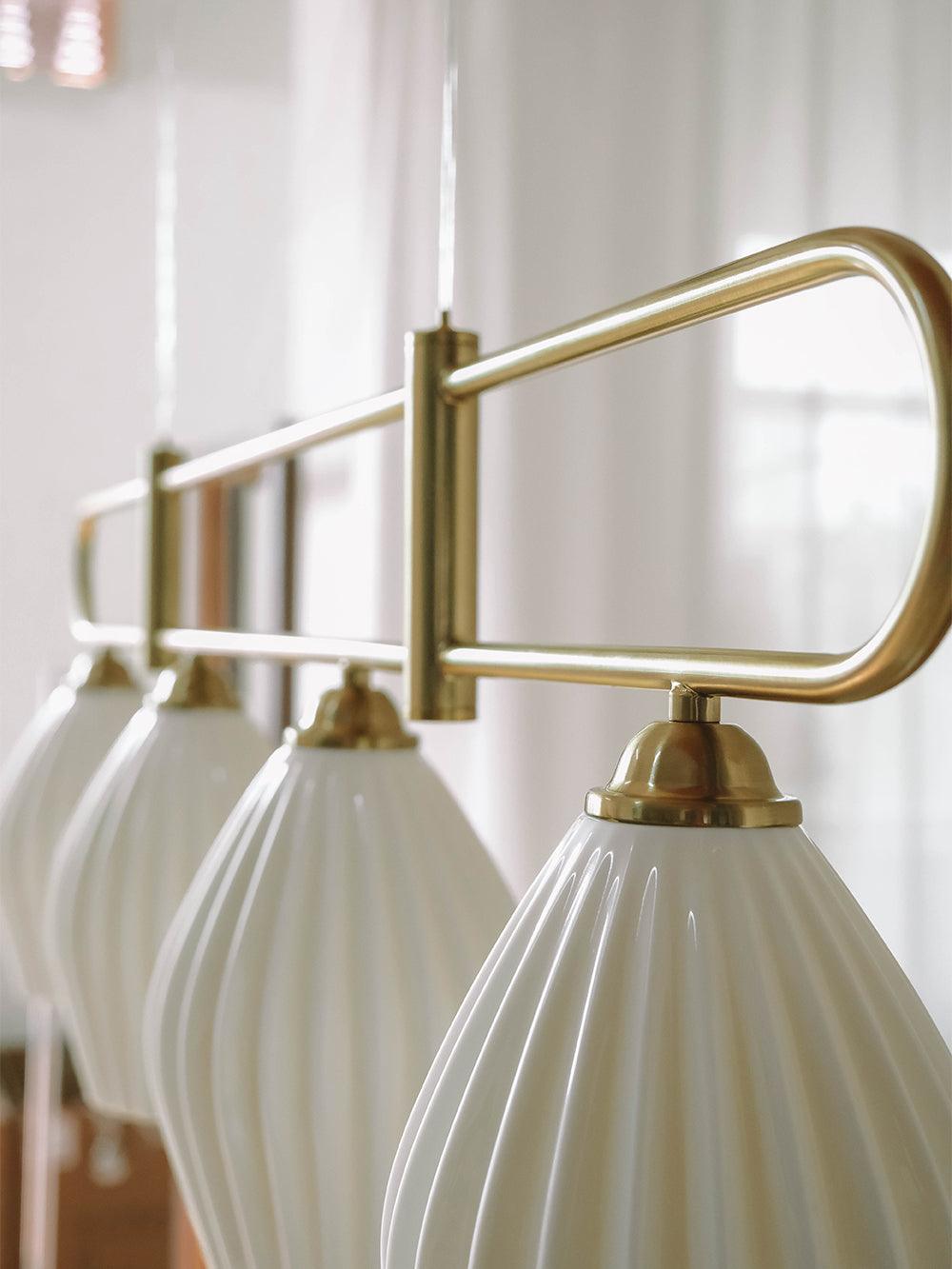 ceramic-ribbed-pendnat-light