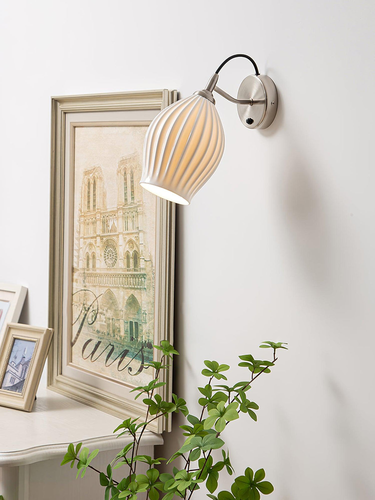 ceramic-ribbed-wall-light