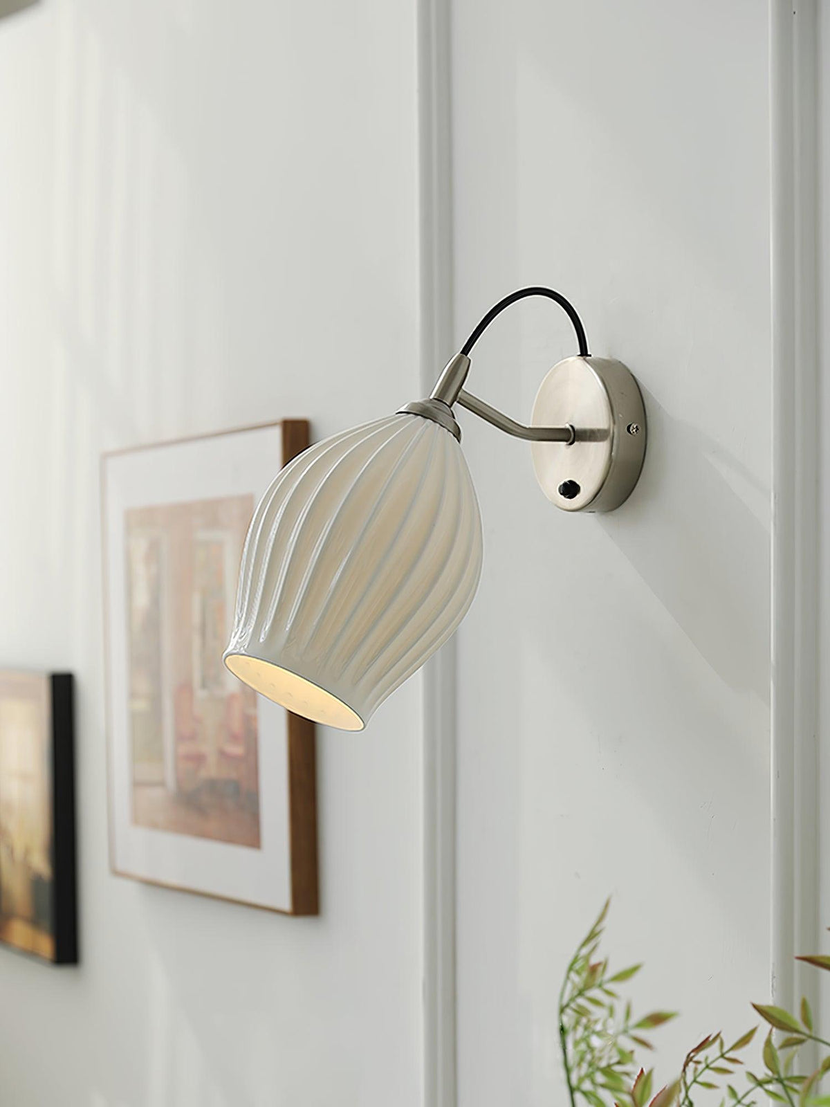 ceramic-ribbed-wall-light