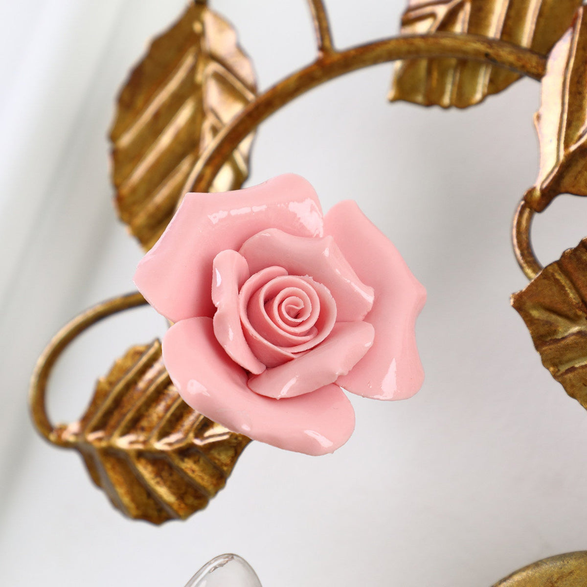 ceramic-rose-vine-sconce