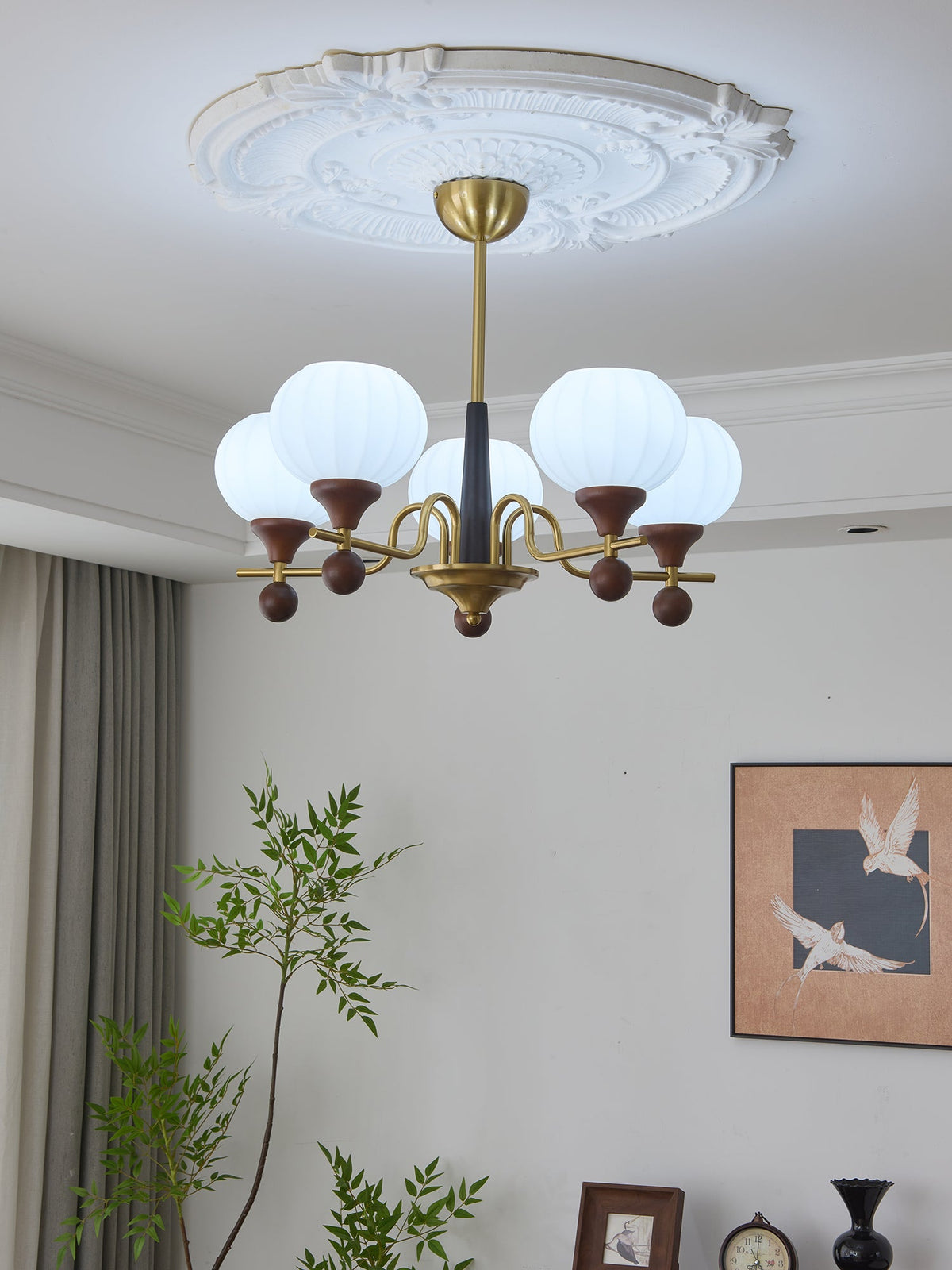 Ceylian Modern Wood and Glass Chandelier with Brass Accents for Dining Room and Foyer