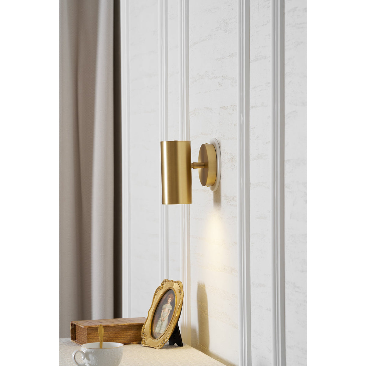 champeaux-sconce
