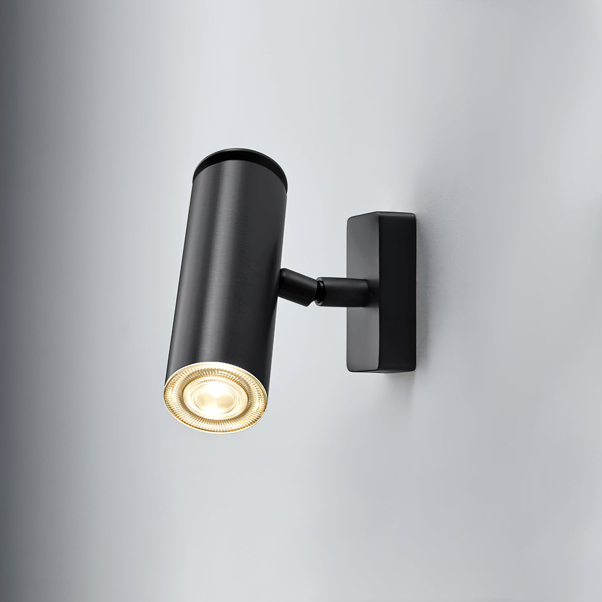 champeaux-wall-lamp