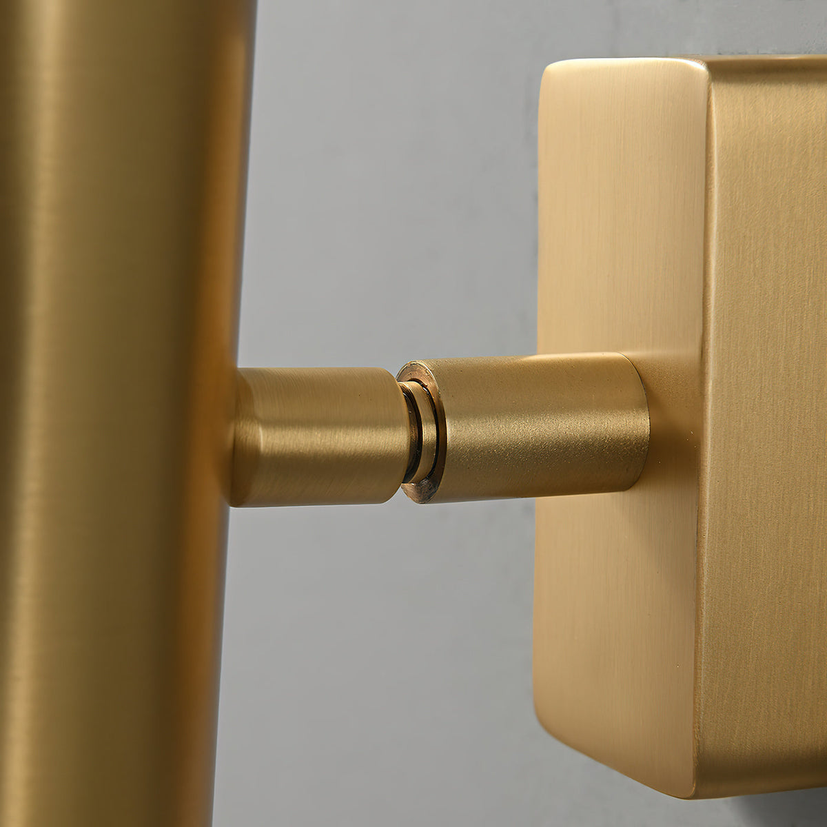 champeaux-wall-lamp