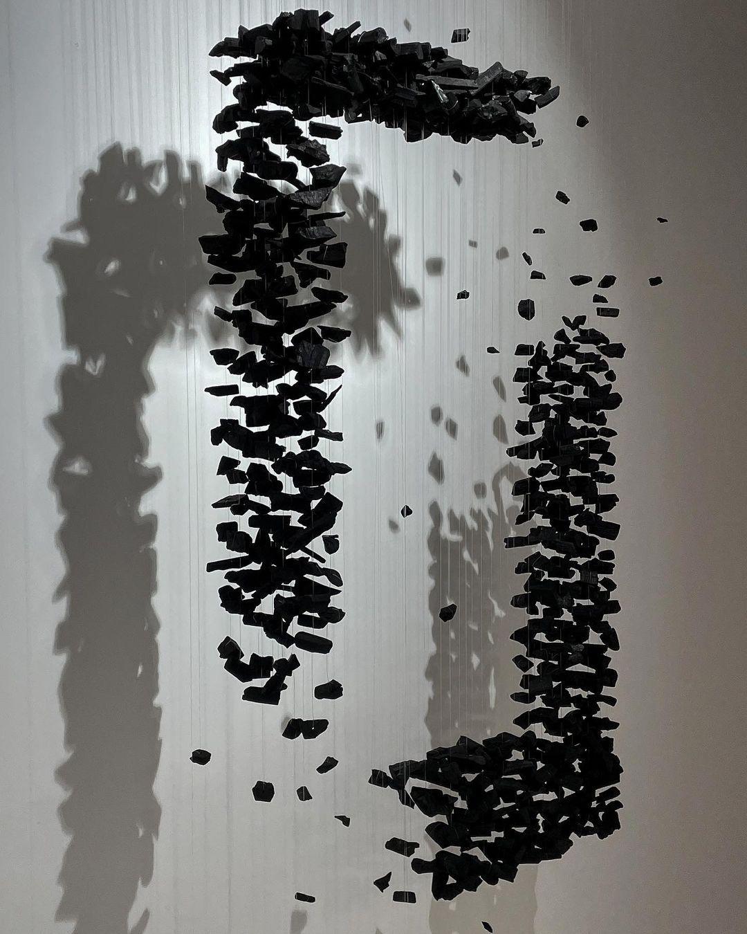 Charcoal Linear Chandelier with Integrated LED – Modern Art Pendant for Dining and Living Spaces
