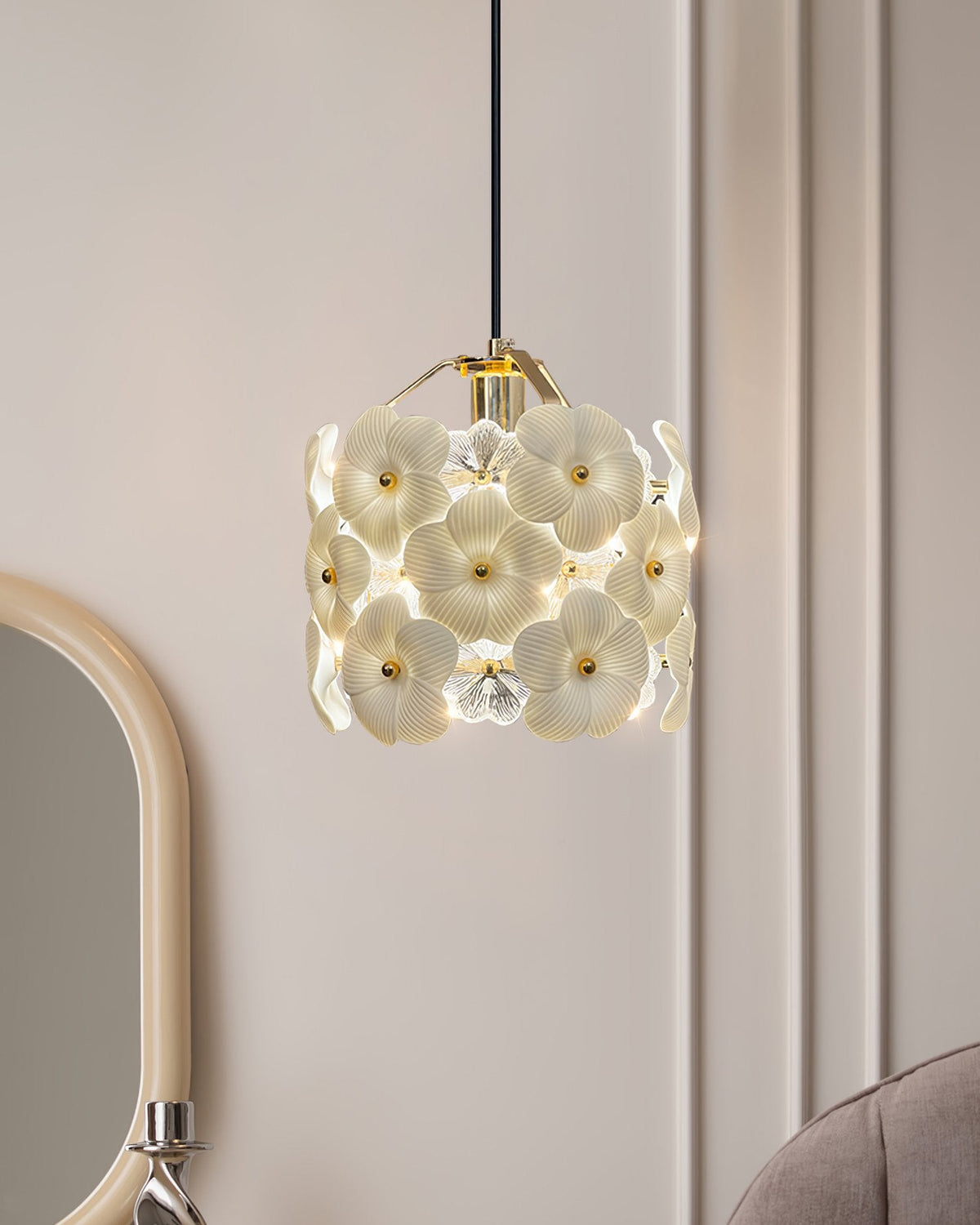 Charlotte Pendant Light