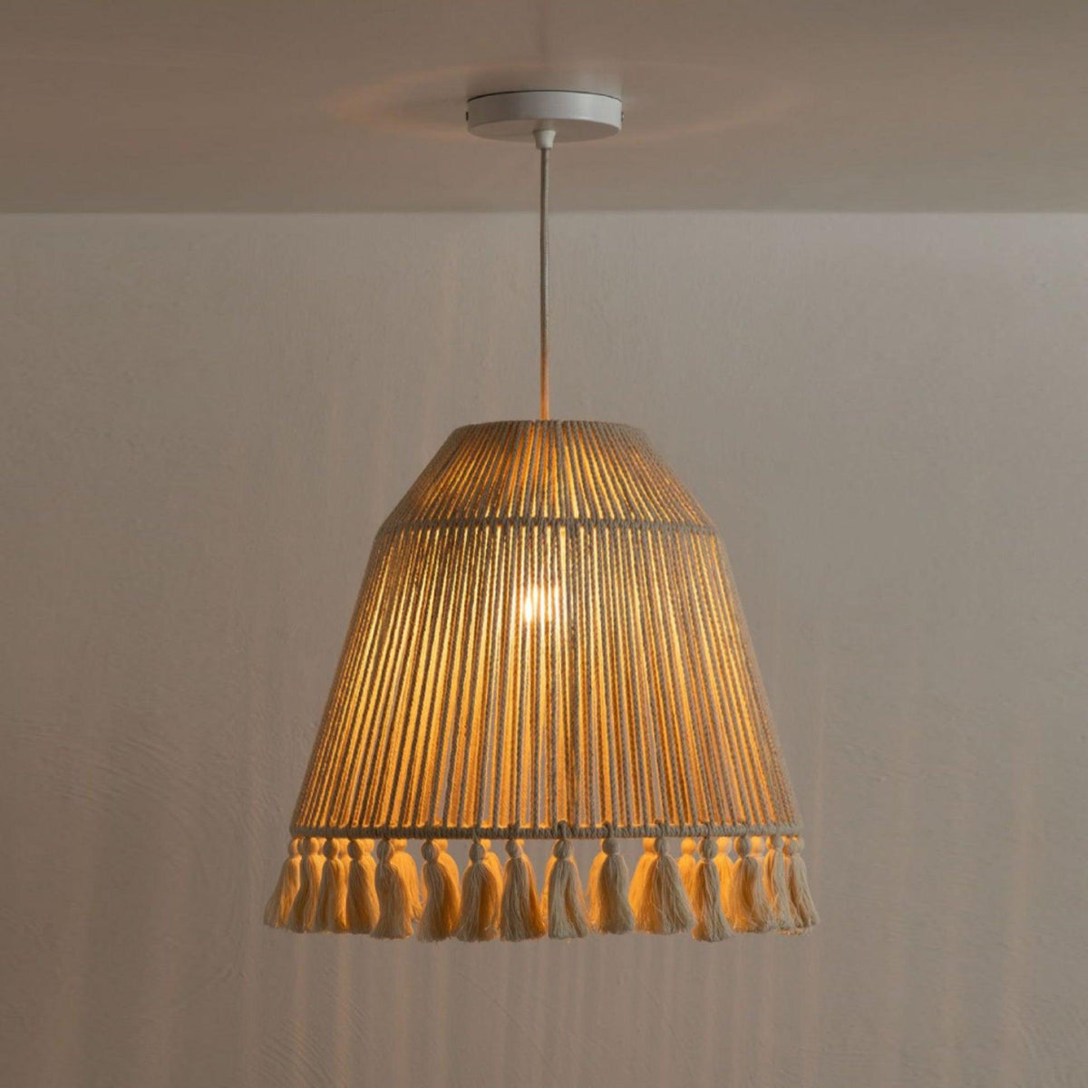 Chase Tassel Pendant Light — Natural Hemp Rope Designer Ceiling Lamp