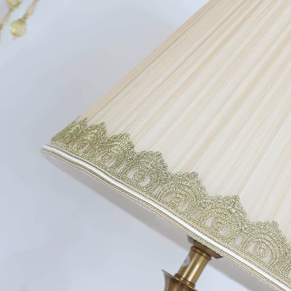 Chaslyn Table Lamp