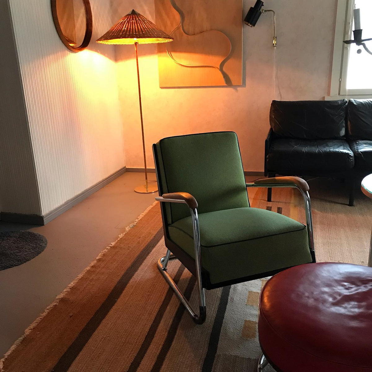9602 Floor Lamp