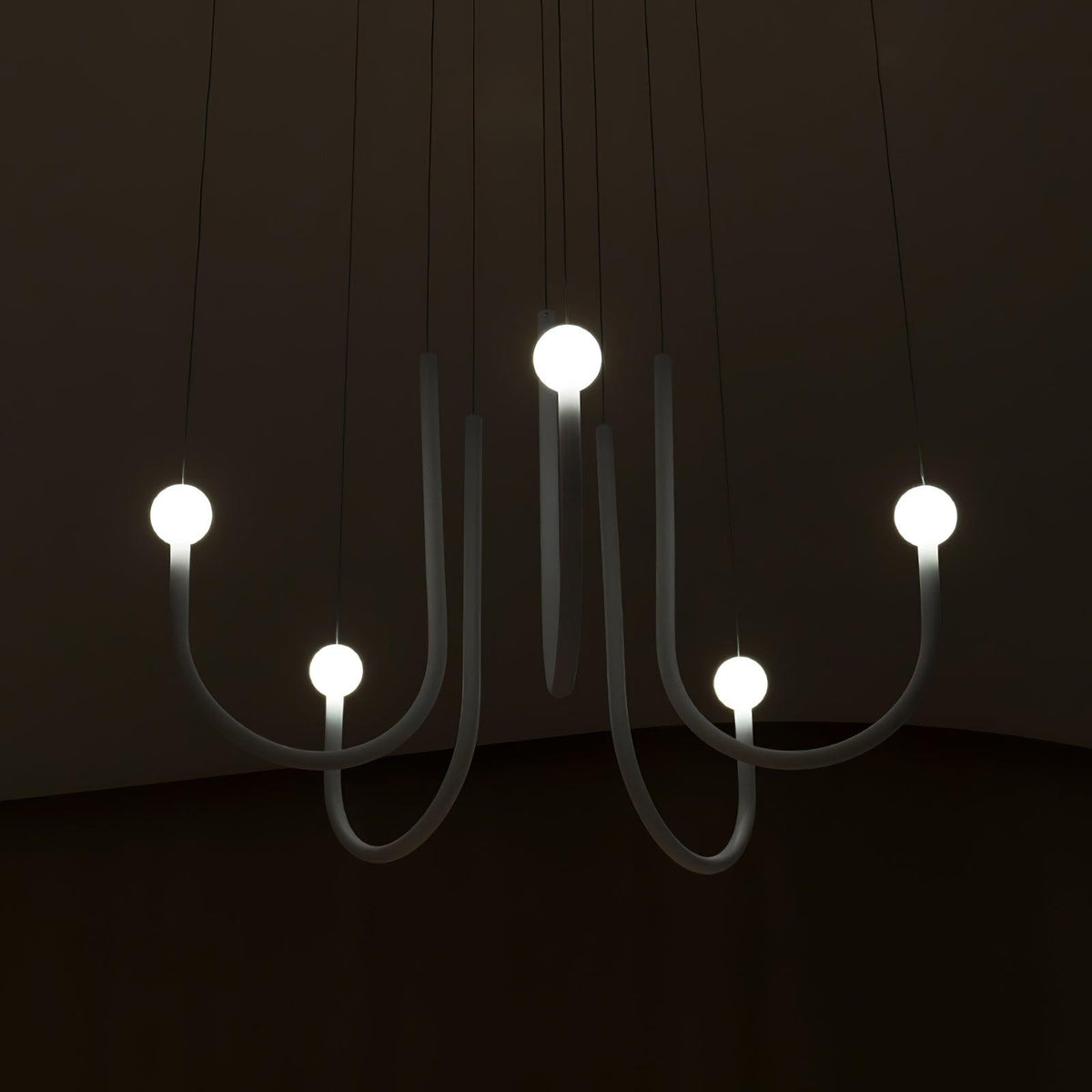 Chord_Point_Pendant_Light