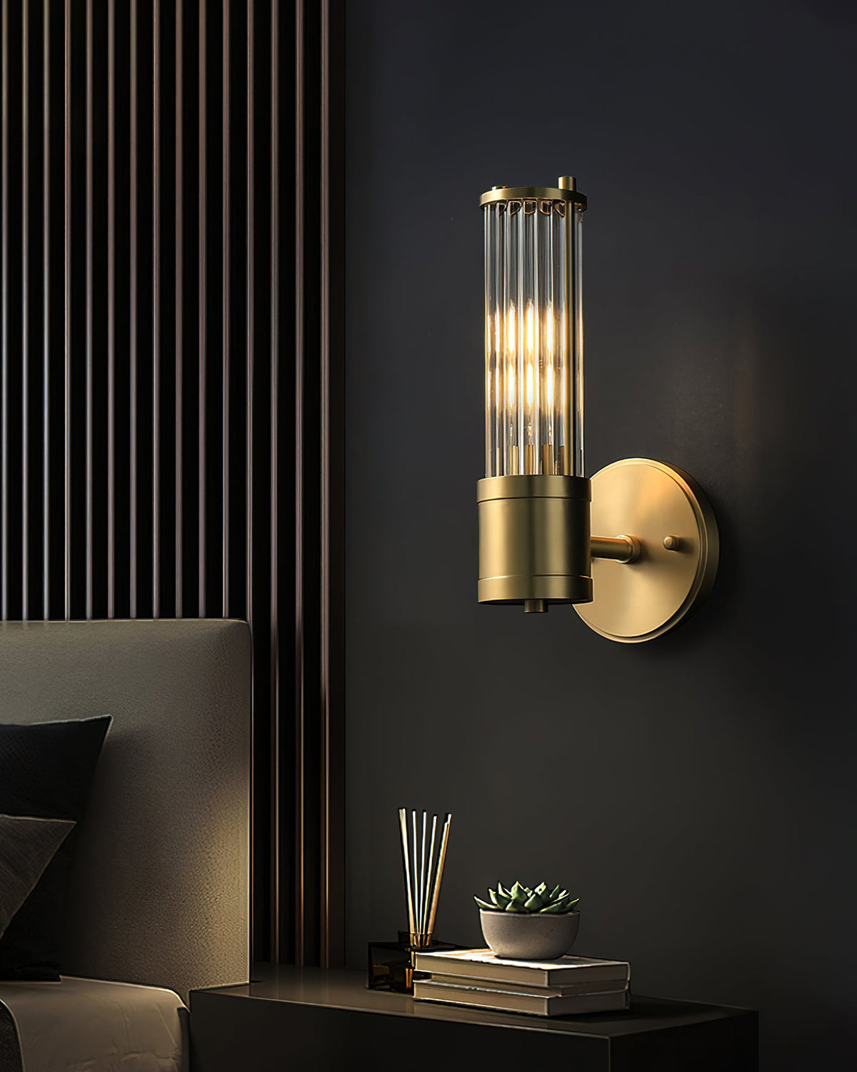 claridges-wall-lamp