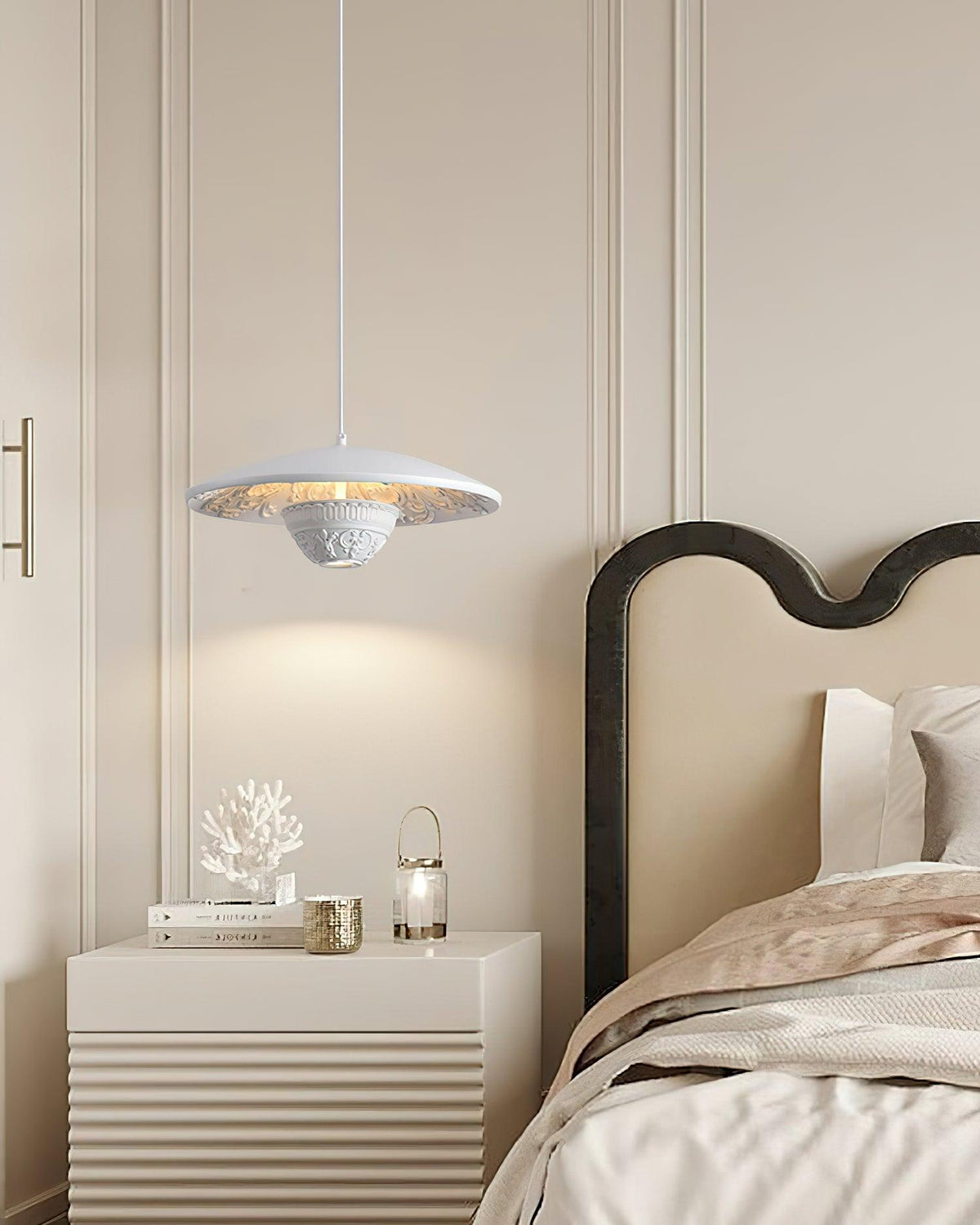 classic-flying-saucer-pendant-lamp