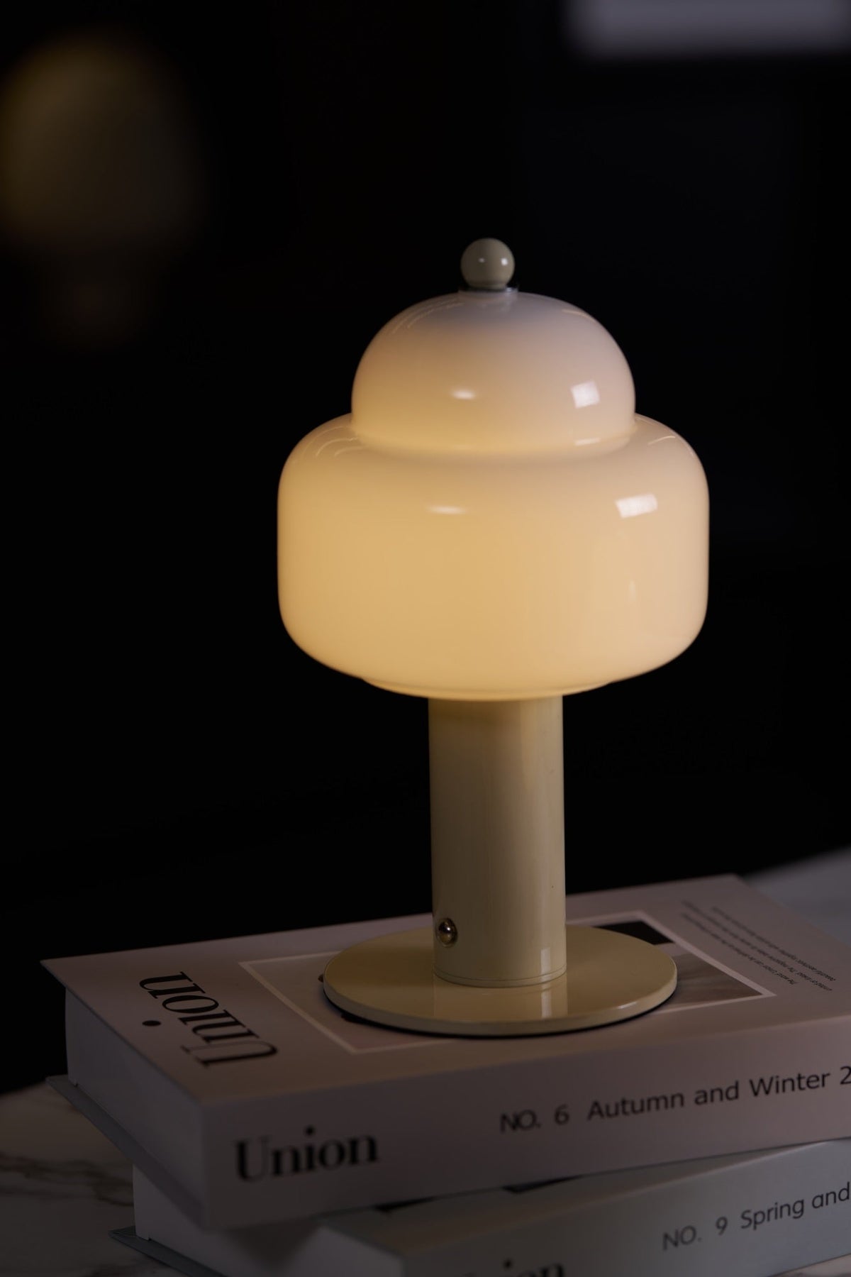 Cloud Dome Table Lamp – Sculptural LED Nightstand Light in Glass & Metal