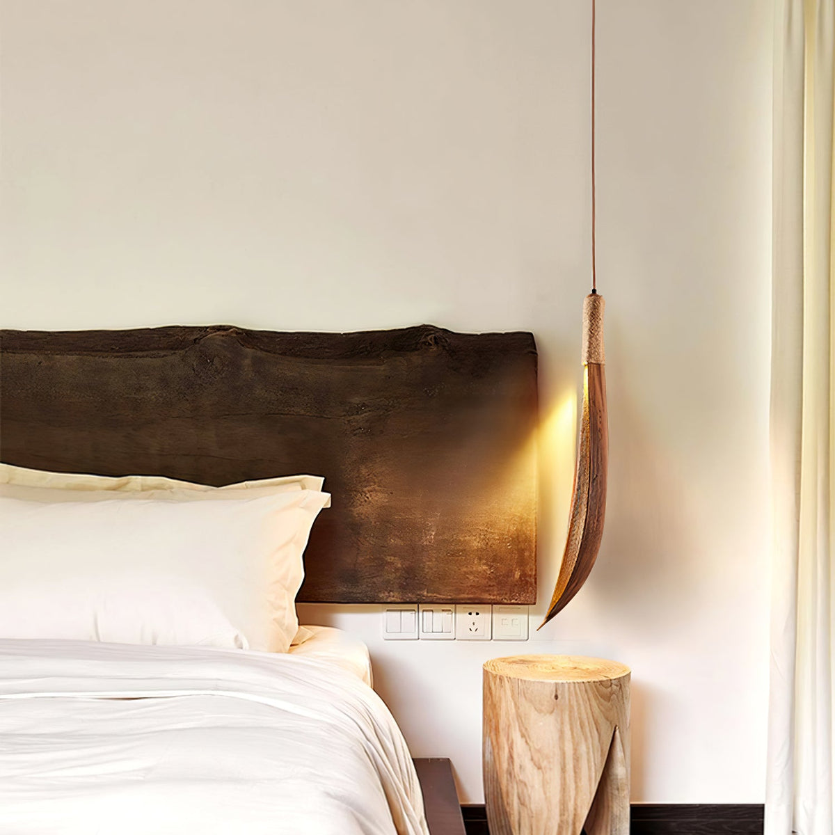 Cocoa Leaf Pendant Light – Natural Organic Hanging Lamp for Boho Interiors