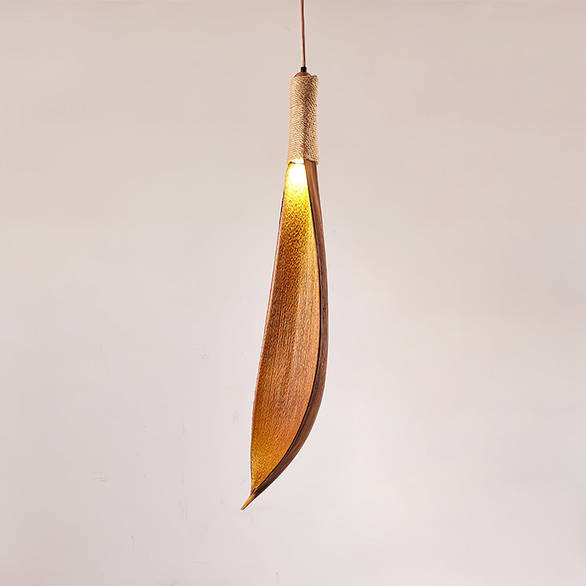 Cocoa Leaf Pendant Light – Natural Organic Hanging Lamp for Boho Interiors
