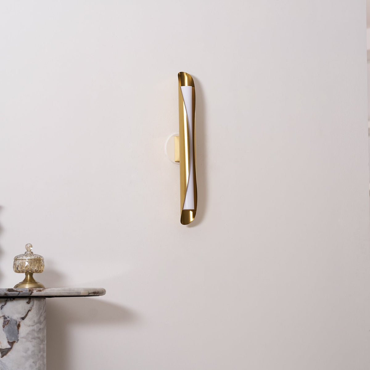 cocon-wall-lamp