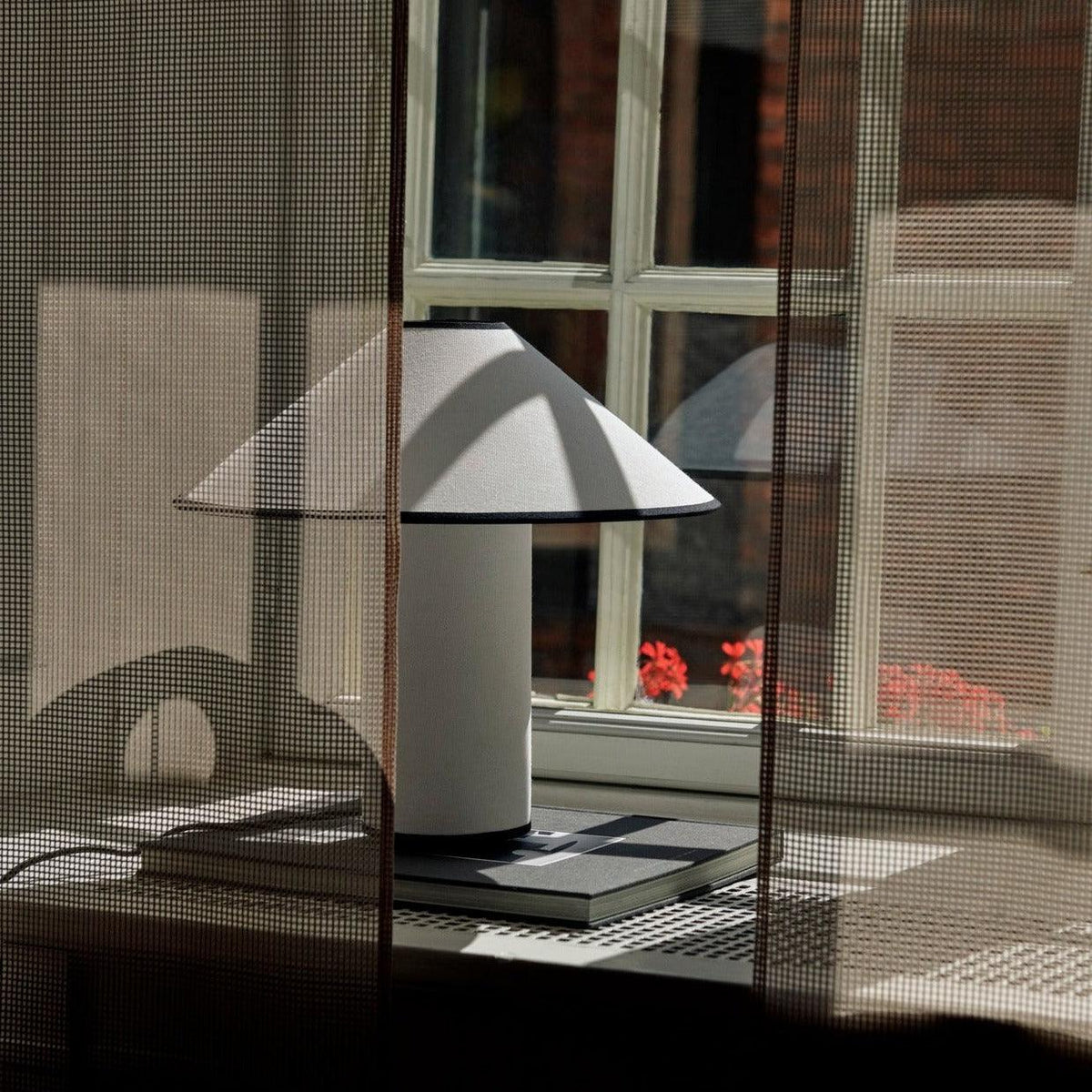 colette-atd6-table-lamp
