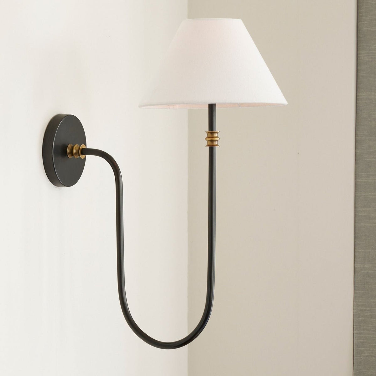 collins-wall-light