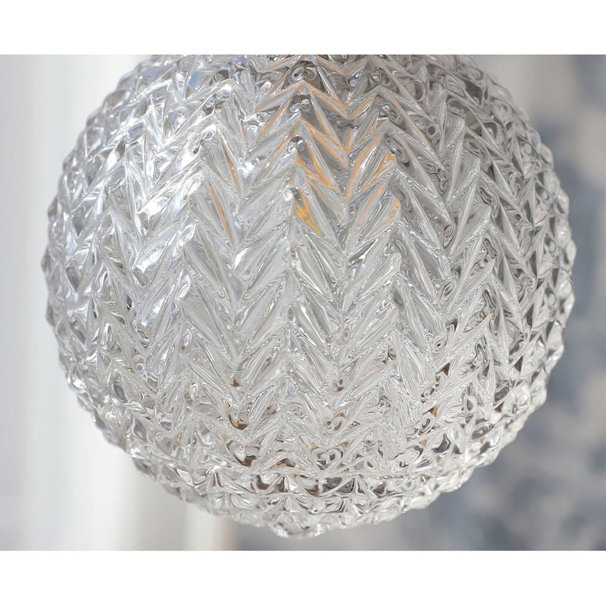 colonial-global-pendant-light