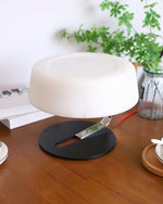 comete-table-lamp