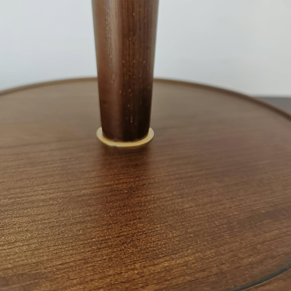 Cone_Pleated_Fabric_Table_Lamp