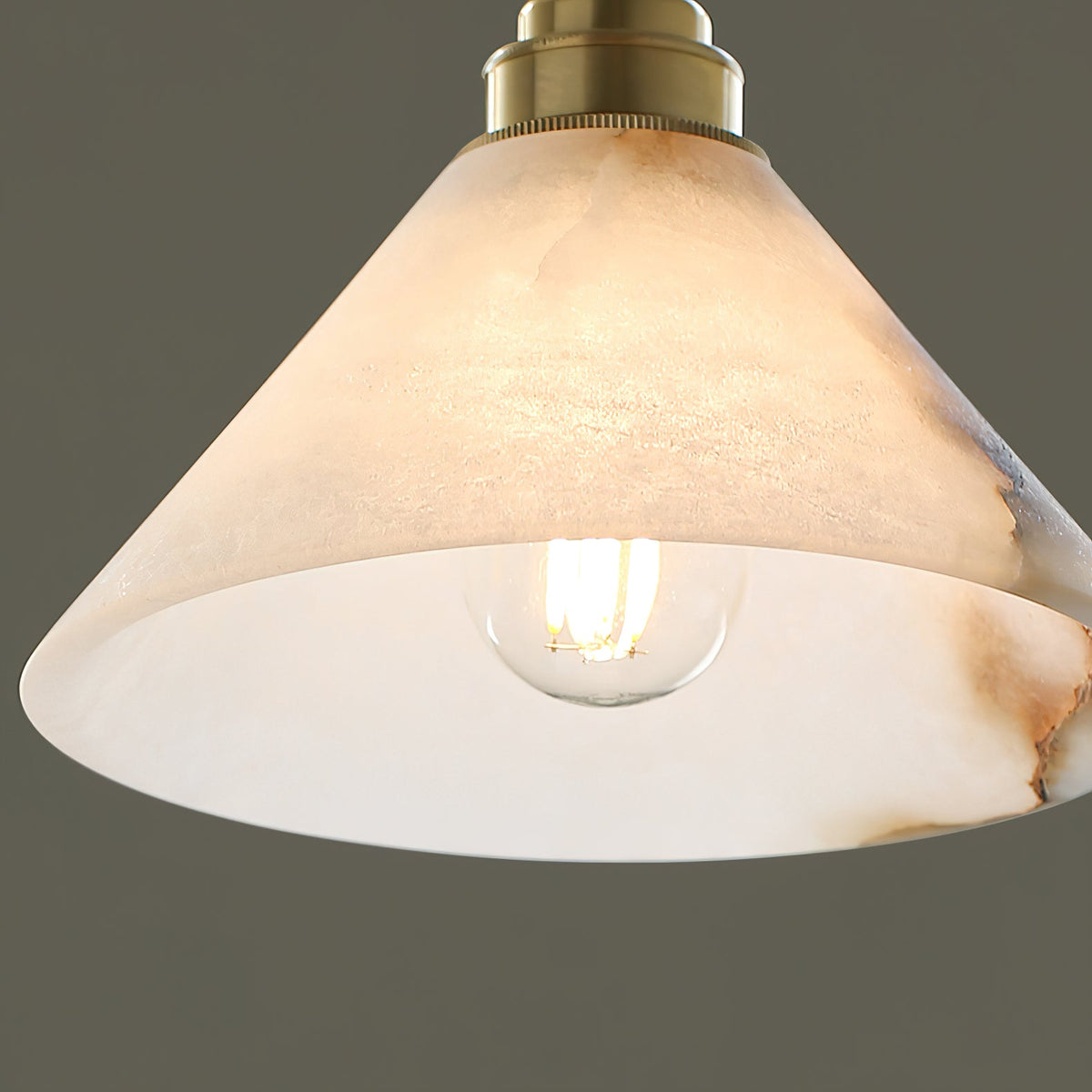 conical-brass-pendant-lamp
