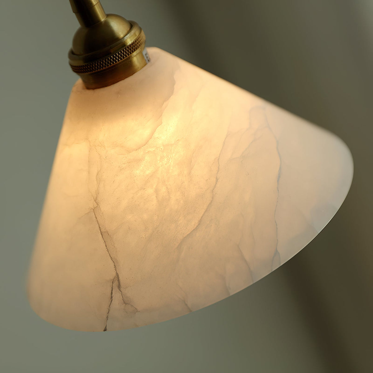 conical-brass-pendant-lamp