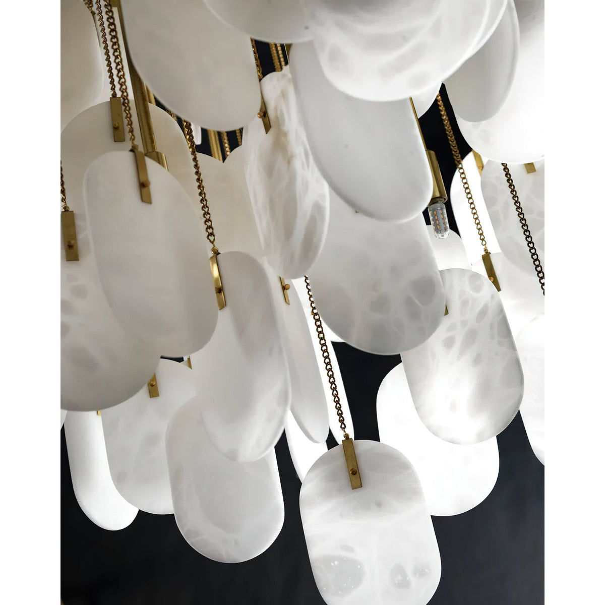 constaledo-alabaster-chandelier