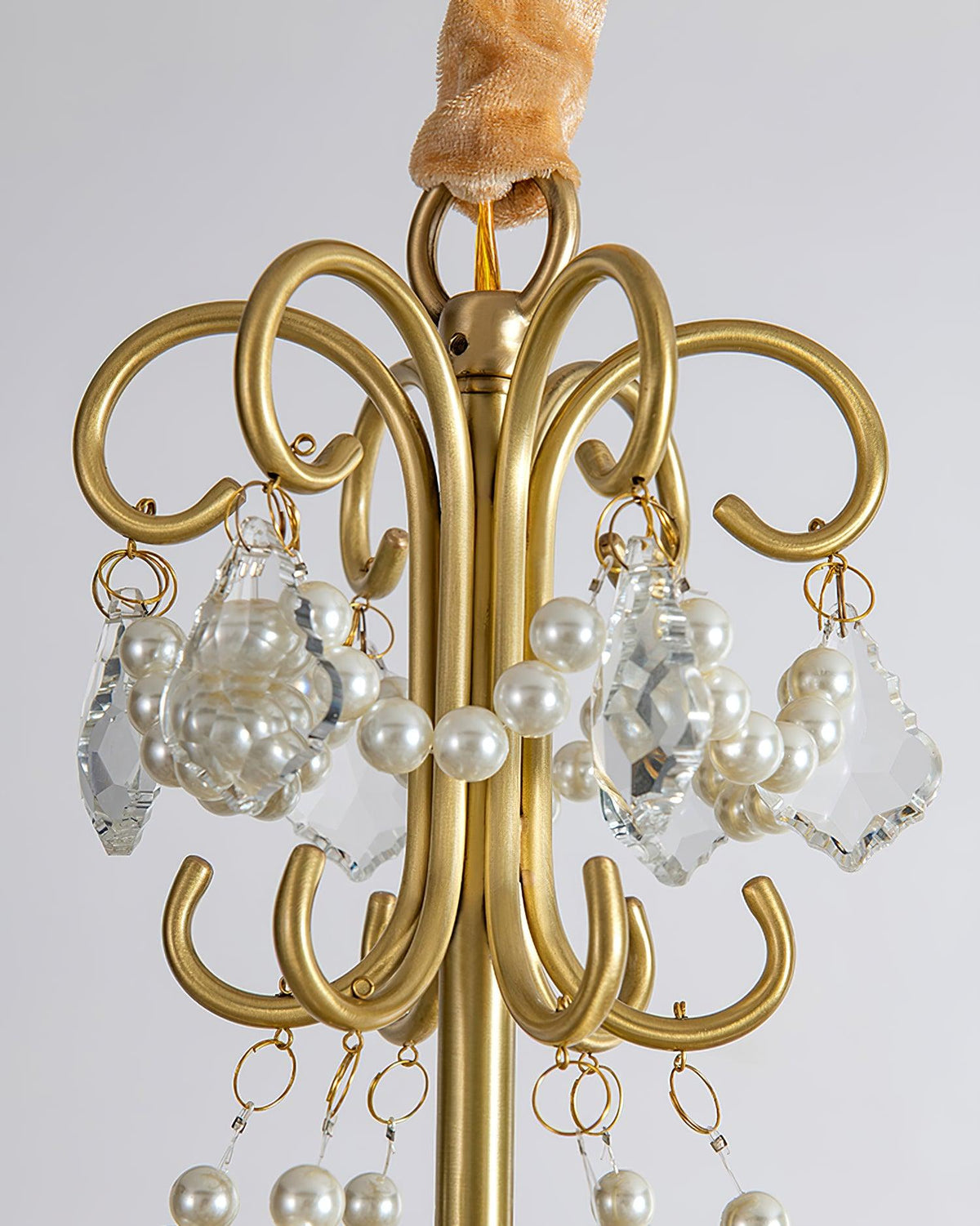 contemporary-leaves-glass-chandelier