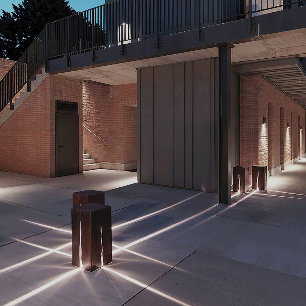 crack-cube-outdoor-light