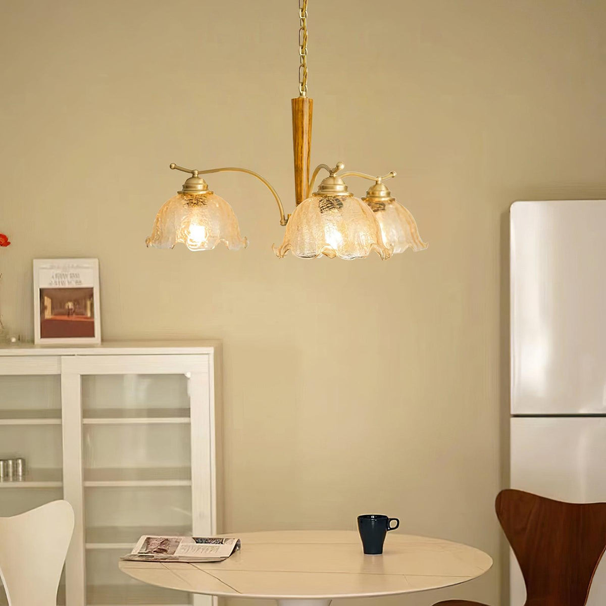 crack-flower-chandelier