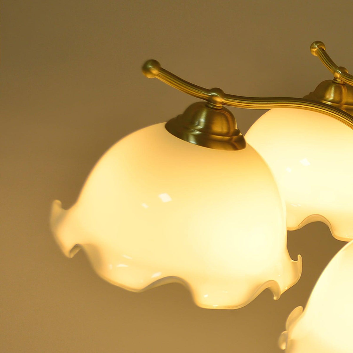 crack-flower-chandelier
