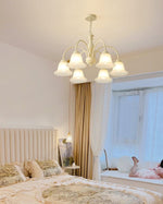 cream-flower-chandelier