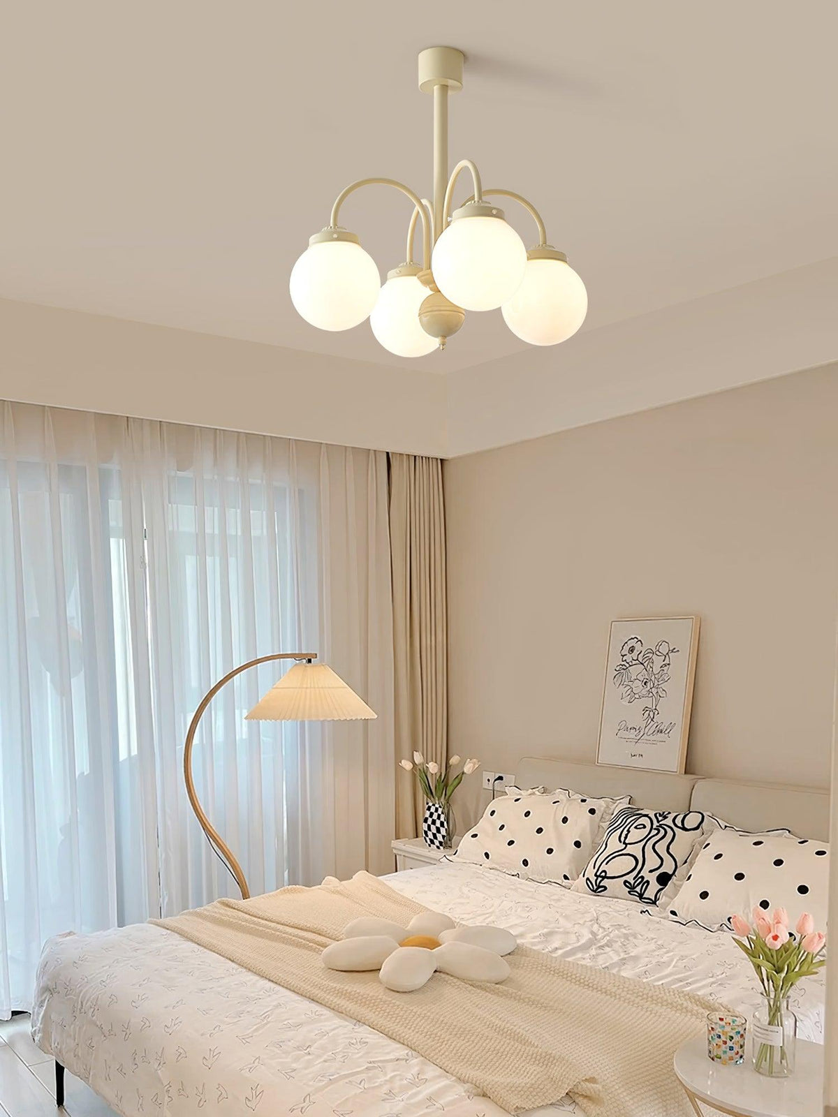 cream-planet-glass-chandelier