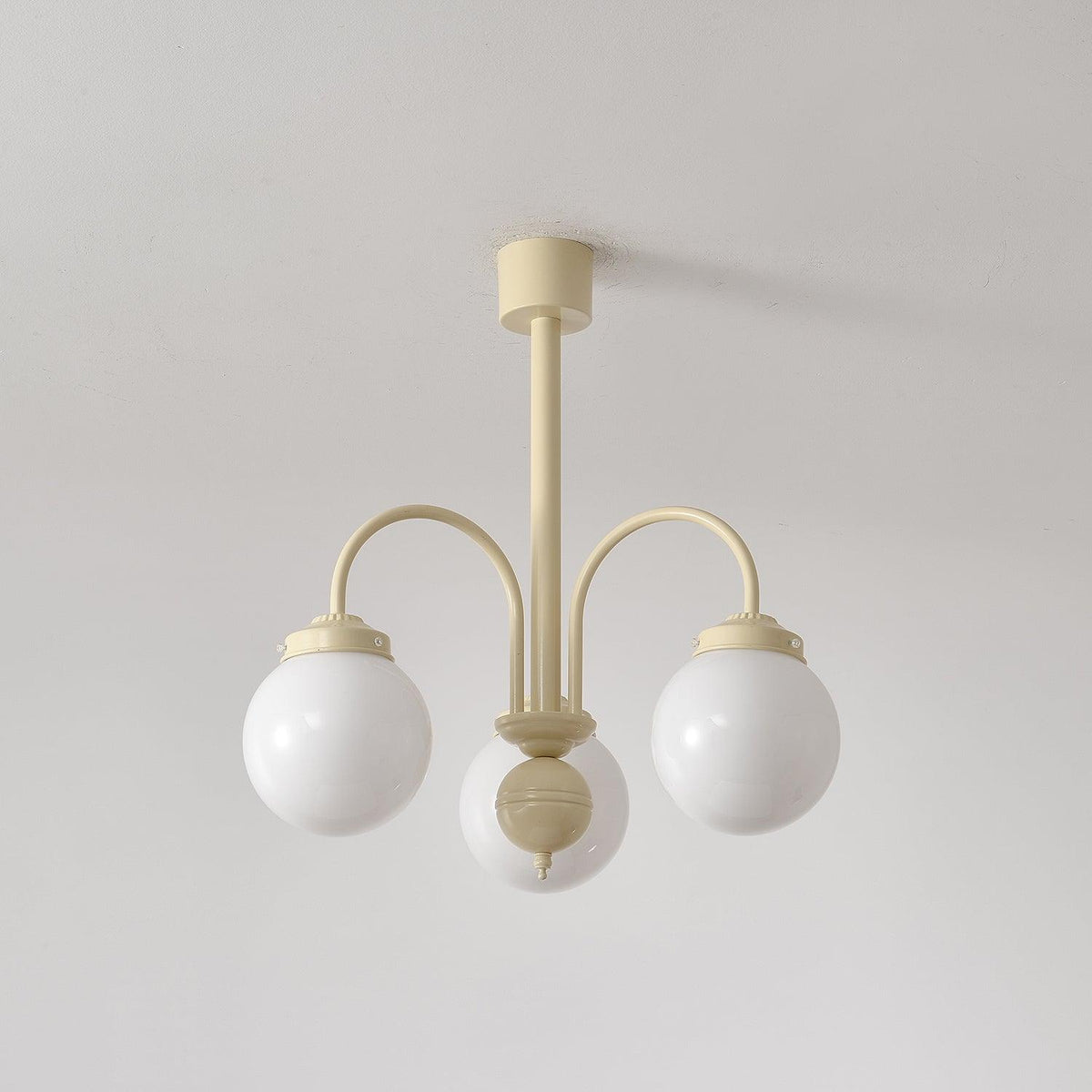 cream-planet-glass-chandelier