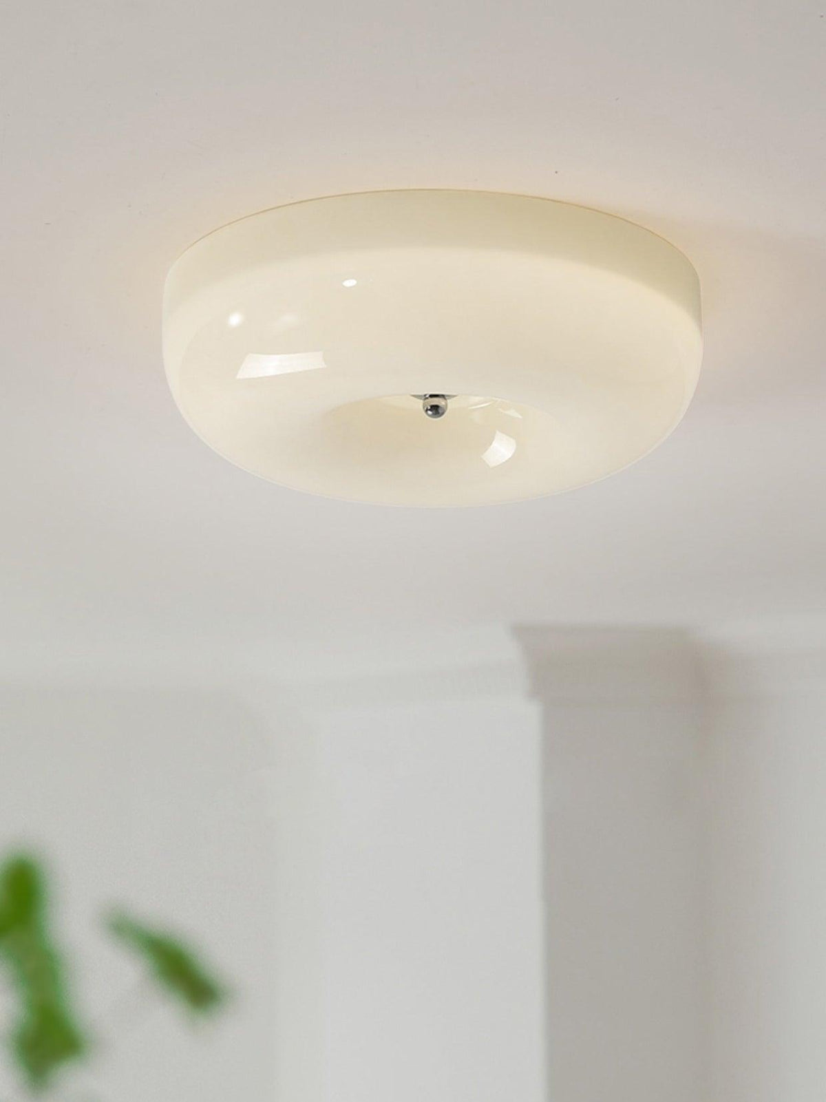 cream-pudding-ceiling-lamp