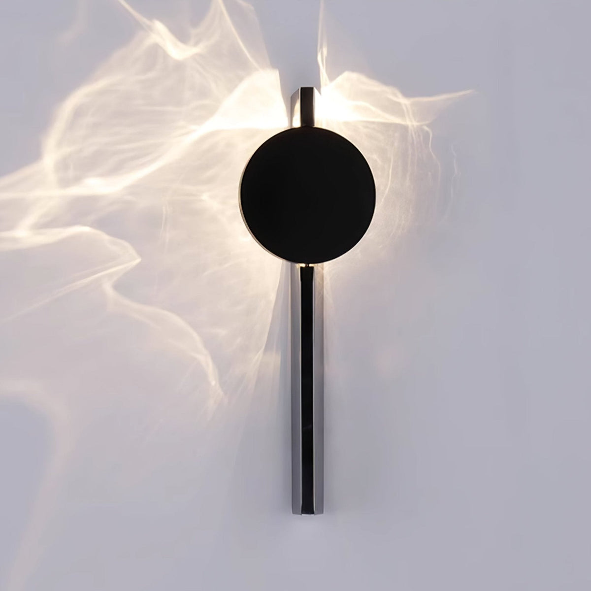 Kinetic Shadow Wall Lamp – Chrome LED Sconce with Sculptural Light Play