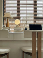 crescent-marble-table-lamp