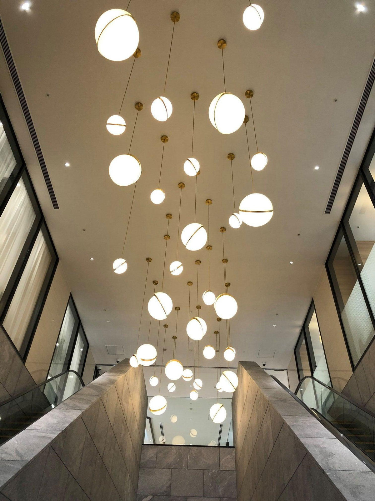 crescent-pendant-lamp