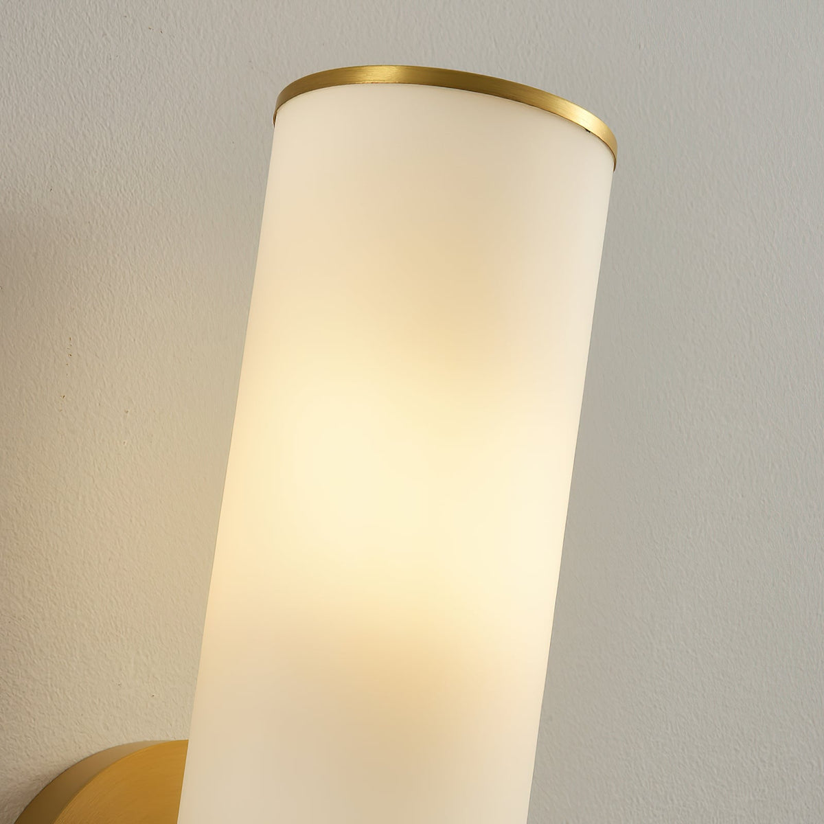 crestmoor-vanity-sconce