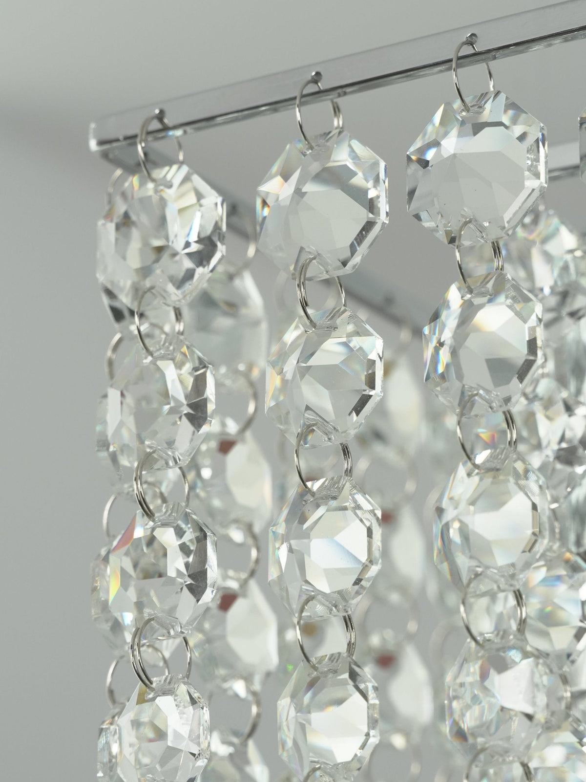 Crystal Frame Chandelier – Modern Geometric Pendant Light for Dining Room and Living Room