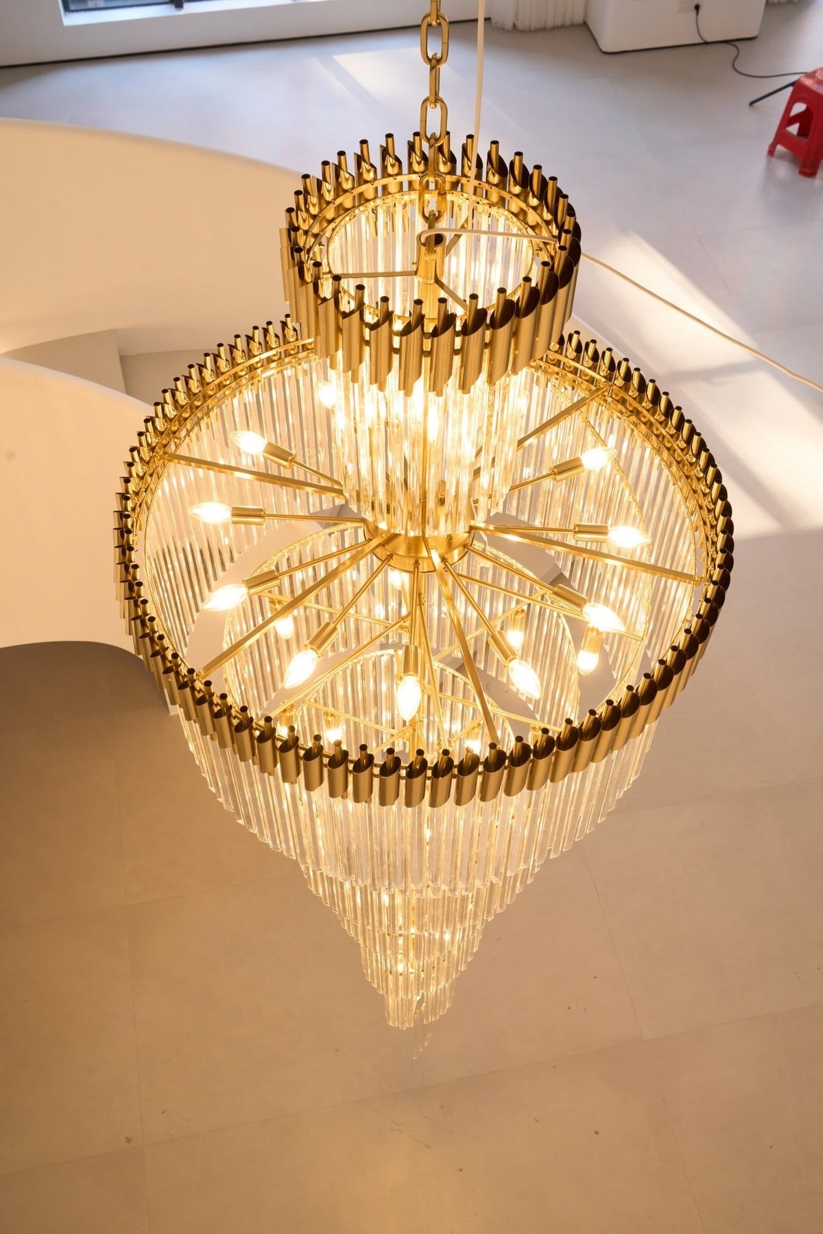 Crystal Spiral Chandelier – Modern Gold Crystal Statement Light for Grand Interiors