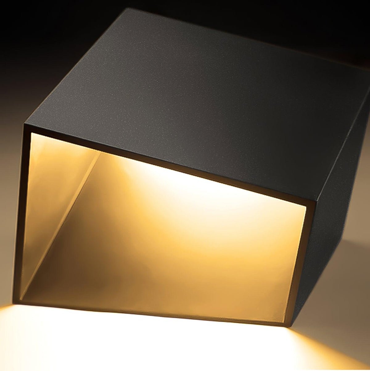 Cube Garden Outdoor Light – Modern LED Landscape Luminaire